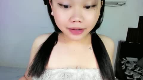 Snapshot of perky_rica chatting on 10.26.25 island girl online show from 10.26.25