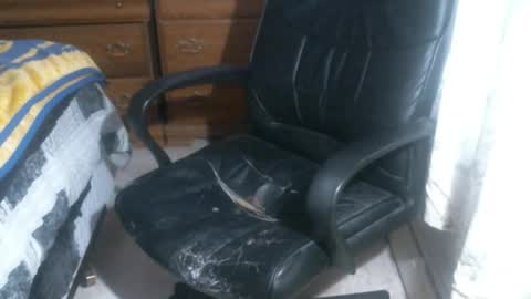 perkymalenipples online show from 12.18.25