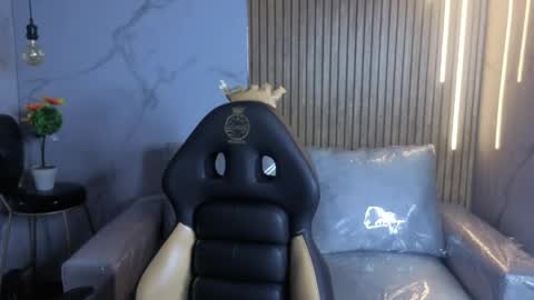 perla_lovely online show from 05.27.26