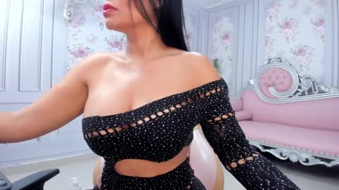 PERLA online show from 12.18.24