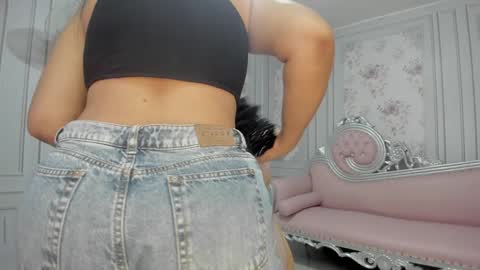 PERLA online show from 01.16.25