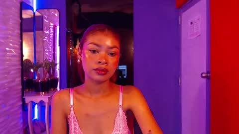 Perla online show from 02.20.25
