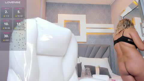 PERLA  online show from 12.12.24