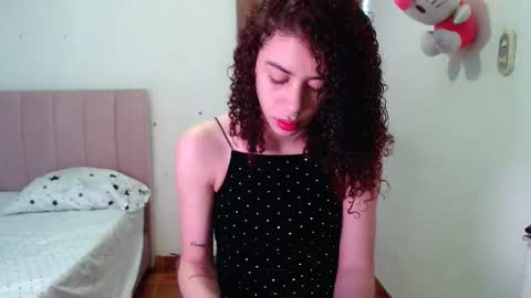 perlaweb_09 online show from 11.14.25