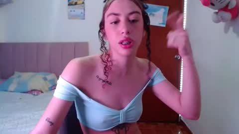 perlaweb_09 online show from 12.17.25