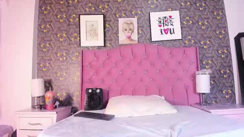 perlita_suarez online show from 03.06.25