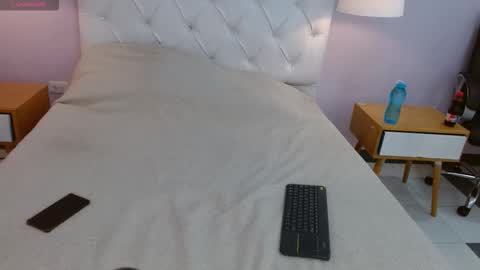 Persefone  online show from 01.13.26