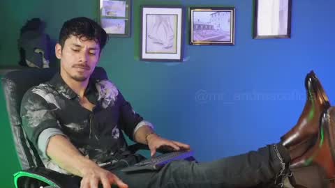 andres    online show from 11.14.25