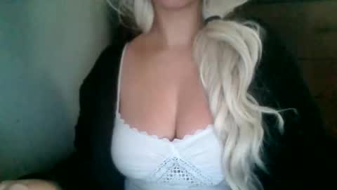 persephone12234 online show from 11.18.25