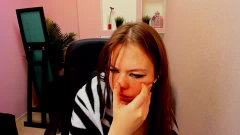 horror flying on the wings of the night.... online show from 12.21.24