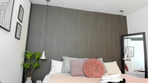 Lizza online show from 12.18.25