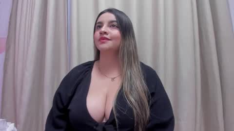 LAURA  online show from 01.07.25