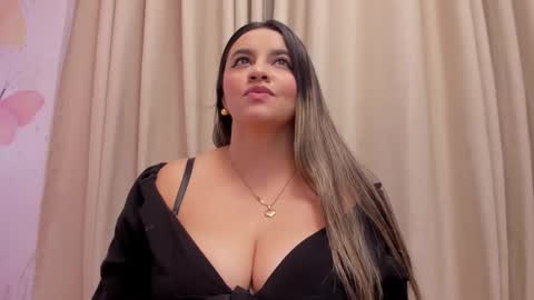 LAURA  online show from 02.07.25