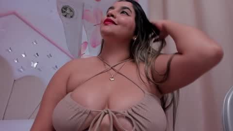LAURA  online show from 02.08.25