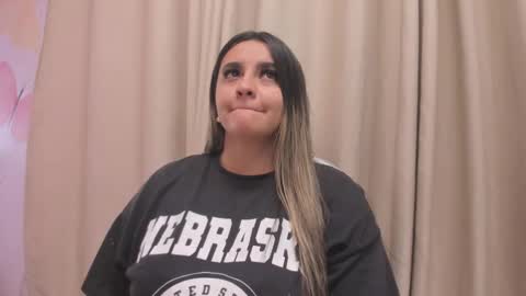 LAURA  online show from 02.15.25