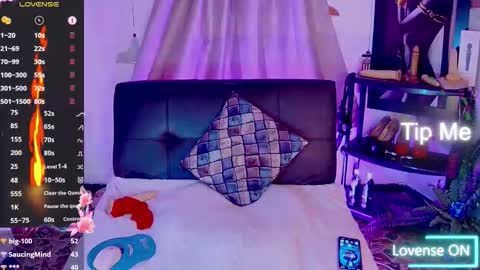 Snapshot of pervertmom_ chatting on 11.12.25 ESMERALDA online show from 11.12.25