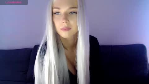 Snapshot of pervyblonde chatting on 02.03.25 Isabella online show from 02.03.25
