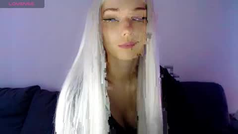 Snapshot of pervyblonde chatting on 02.27.25 Isabella online show from 02.27.25