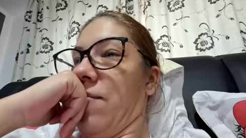 Snapshot of pervygirl69 chatting on 12.10.24 Lisa - online show from 12.10.24