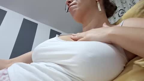 Snapshot of pervygirl69 chatting on 01.11.25 Lisa - online show from 01.11.25