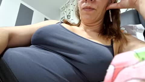 Snapshot of pervygirl69 chatting on 01.18.25 Lisa - online show from 01.18.25