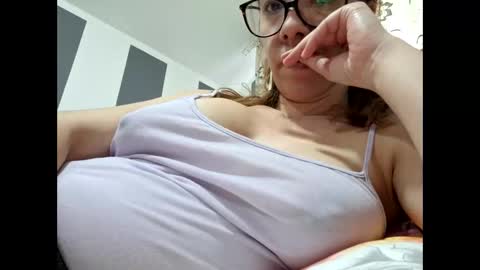 Snapshot of pervygirl69 chatting on 02.04.25 Lisa - online show from 02.04.25
