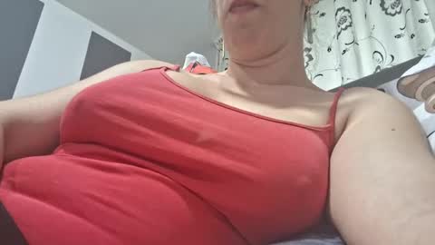 Snapshot of pervygirl69 chatting on 03.01.25 Lisa - online show from 03.01.25