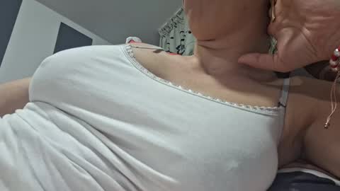 Snapshot of pervygirl69 chatting on 03.01.25 Lisa - online show from 03.01.25