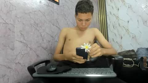 petal_bigx19 online show from 07.13.26