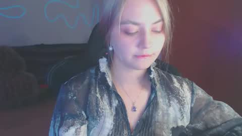 petalkiss online show from 09.29.25