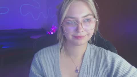 petalkiss online show from 10.03.25