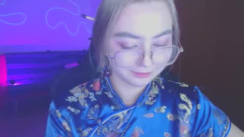 petalkiss online show from 10.04.25