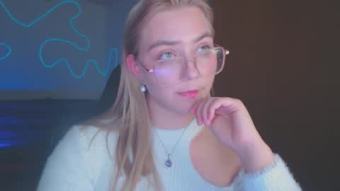 petalkiss online show from 10.05.25