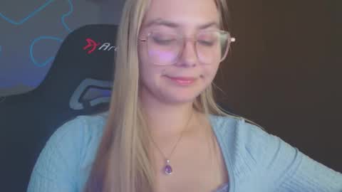 petalkiss online show from 10.07.25