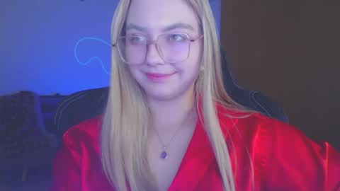 petalkiss online show from 10.11.25