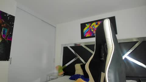 Snapshot of peter_coleman chatting on 12.21.24 PeterColeman online show from 12.21.24