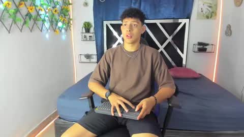 Snapshot of peter_palmer chatting on 09.12.25 peter_palmer online show from 09.12.25