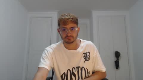 Snapshot of peter_x_annaud chatting on 01.31.25 FELIPE online show from 01.31.25