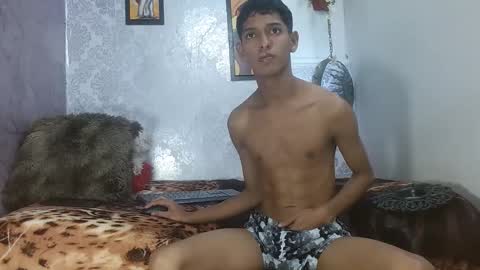 peter_xxxs online show from 10.12.25