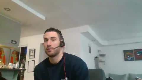 Snapshot of peterskinny24 chatting on 12.17.24         ttps VF8L9ABFMref wl share online show from 12.17.24