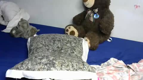 Snapshot of petite_byb chatting on 09.27.25 petite_byb online show from 09.27.25