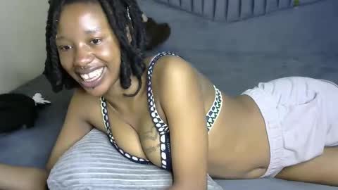 petite_byb online show from 01.18.26