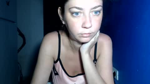 Snapshot of petite_danielle chatting on 07.30.26 petite_danielle online show from 07.30.26
