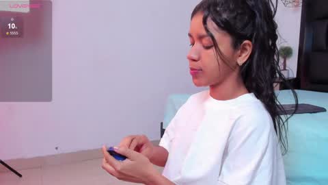Esther online show from 01.13.25