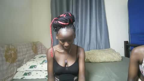 petite_funnie online show from 12.02.25