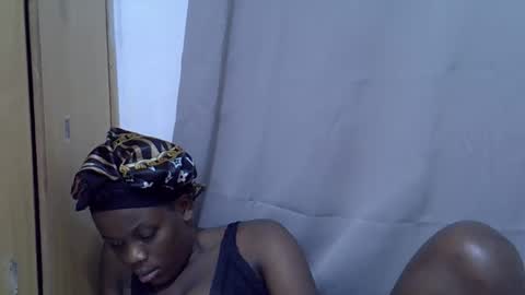 petite_melan online show from 09.27.25