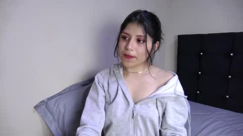 petite paola online show from 12.11.24