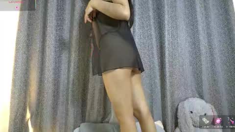 petite paola online show from 12.14.25