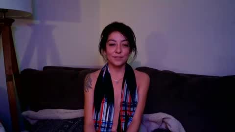 petite treat  online show from 12.02.24