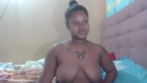 petitechocolatemommy online show from 11.29.25